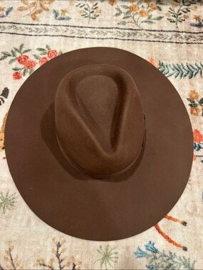 Classic women’s Wide-Brim Felt Hat - Brown